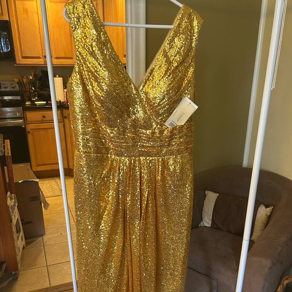 Sequin Gown; Yellow/Gold; Never Worn; Fully Lined; Size X-Large